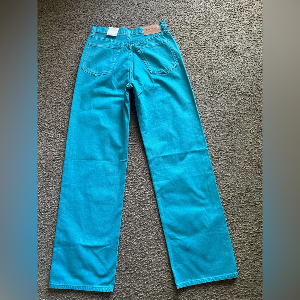 Calvin Klein High Waist Relaxed Straight
Jeans - Size W30 - Teal - NWT - Picture 3 of 4